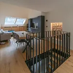 In With Castle Views Дом отдыха *