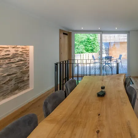 In With Castle Views Feriehus La-Roche-en-Ardenne